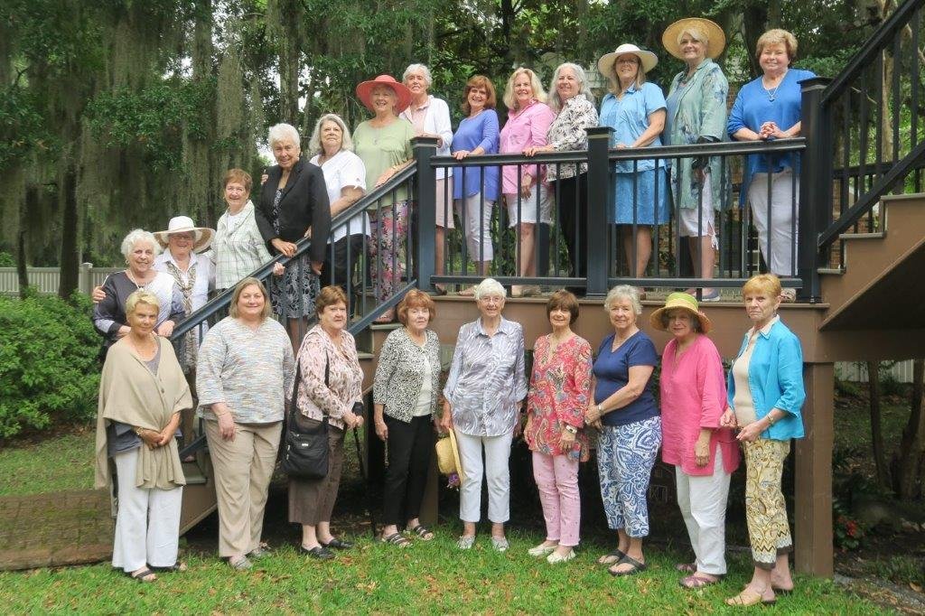 Garden club names 18 beautification award winners